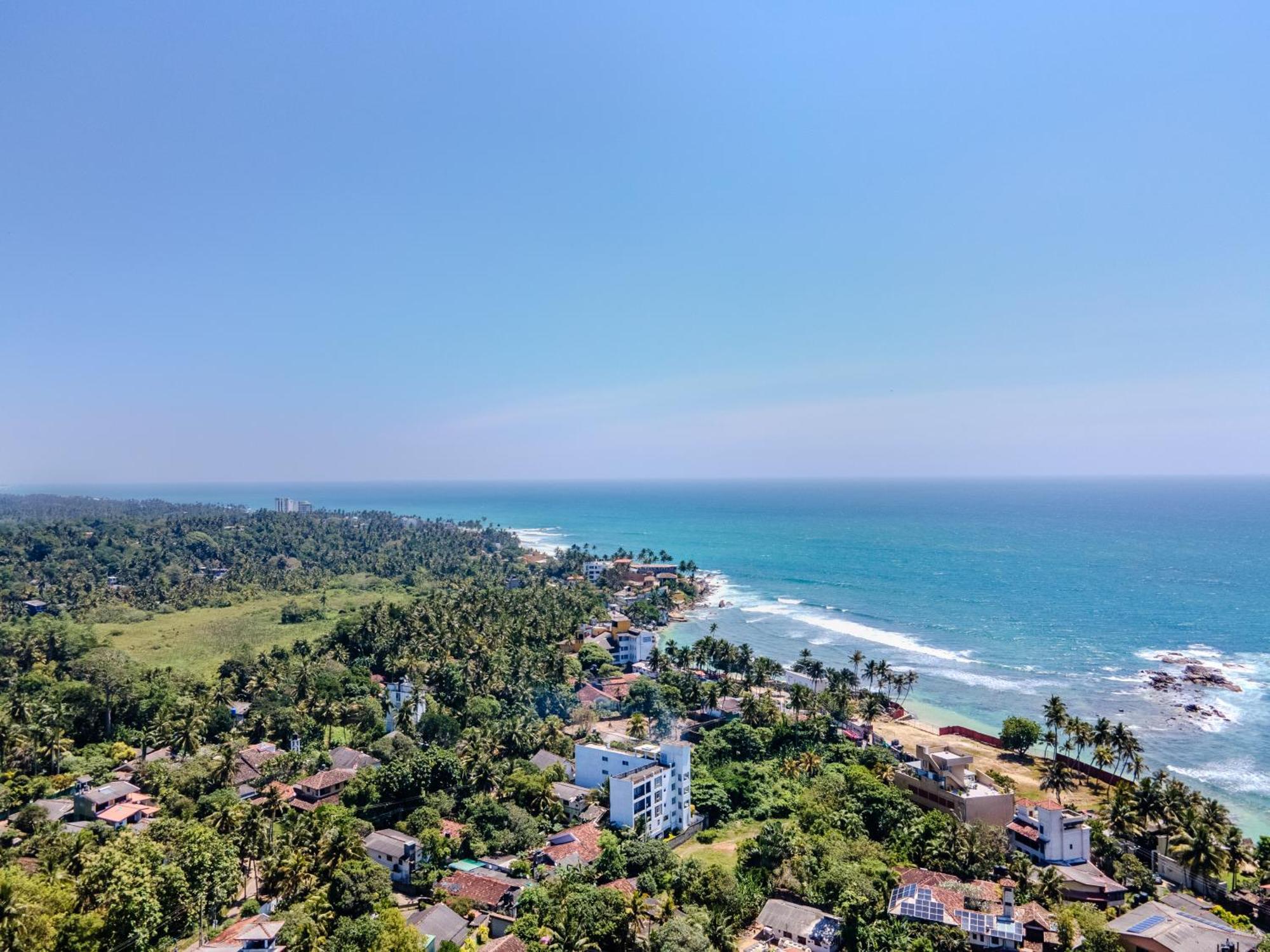 Aurora Bed and Breakfast Unawatuna Exteriör bild
